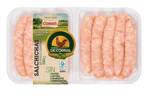 Puerros en conserva con salchichas de pollo.